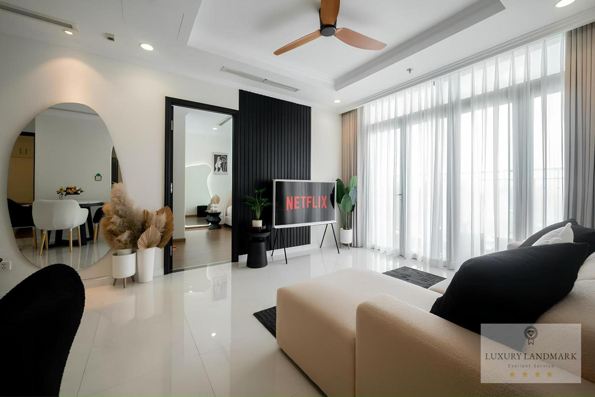הו צ'י מין סיטי Sky Park Apartment - Vinhomes Central Park מראה חיצוני תמונה